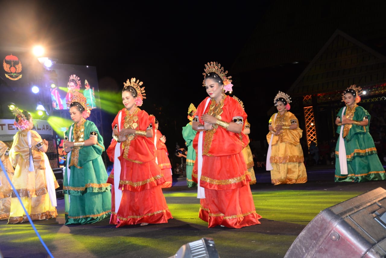  Tari Adat Luwu Meriahkan Festival Kraton Nusantara di Sulawesi Selatan